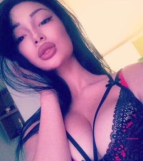 Amina Akanova nude thumbnail