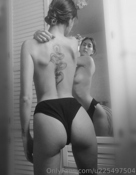 tranny onlyfans beautiful nude photo