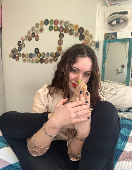 daianaof98 free pornstar pics