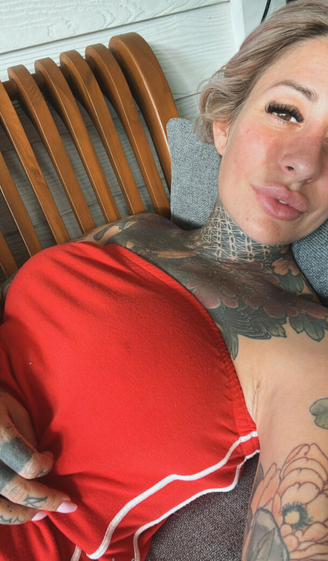 inkedgigi star nude archive