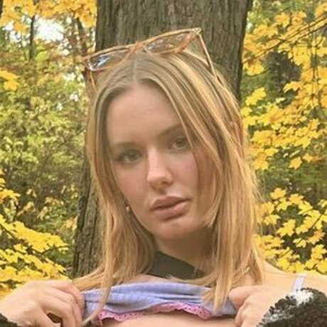 sucking cock onlyfans nude galleries