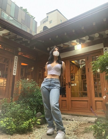 lewdkumi model sexy gallery