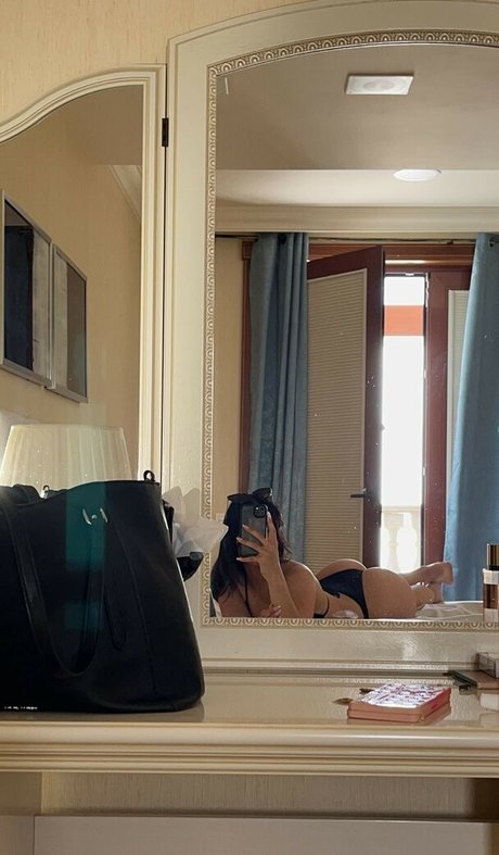 Christabellaeee star sexy pics