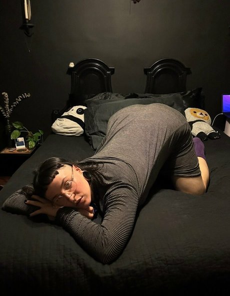 huge shemale onlyfans hot sexy photos