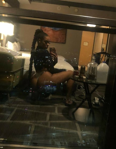 kokoathebrat star photo