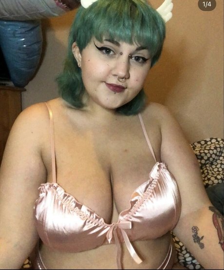 theamichan star nudes images