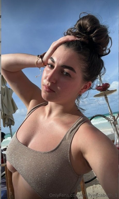 emilyelizabeth 1 xxx actress pictures