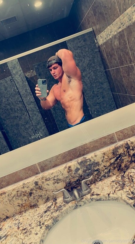 muscle milf onlyfans hot nude gallery