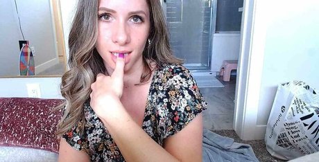 luxlovely111 sexy pornstar image