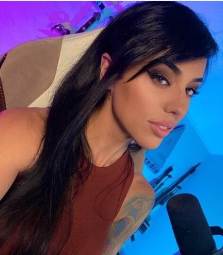 young asian onlyfans porno picture