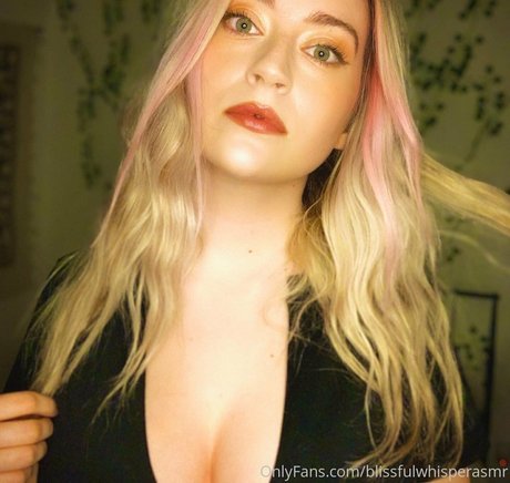 blissfulwhisperasmr star top pic
