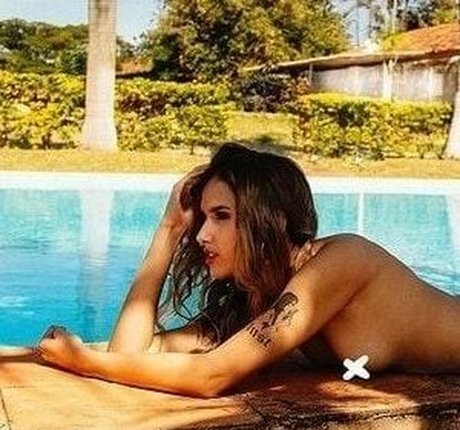 Satrinna xxx pornstar img