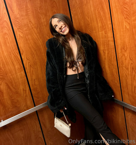 bikinibites pornographic star photo