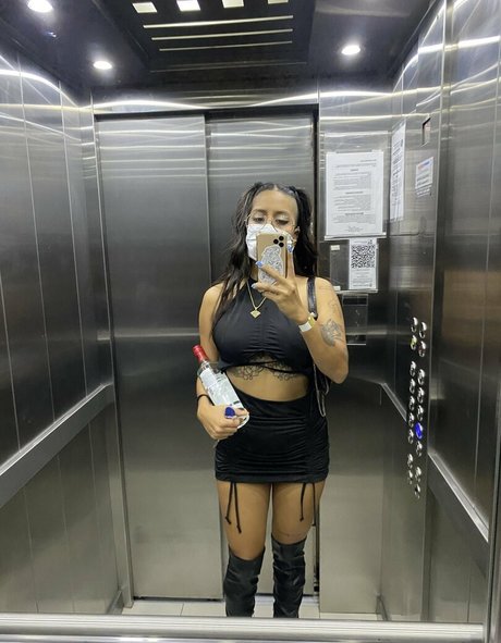 college girl onlyfans nude images