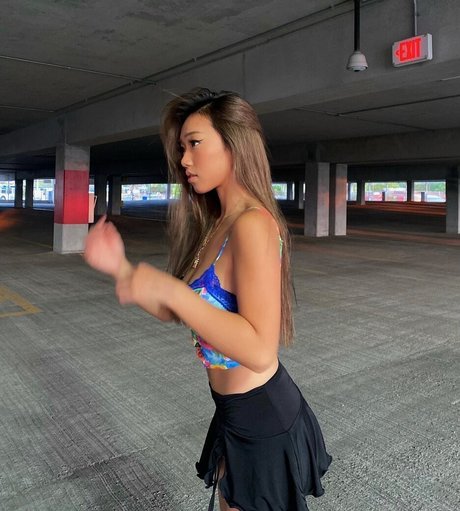 popular trans onlyfans free image