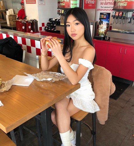 sandydianabang pretty star image