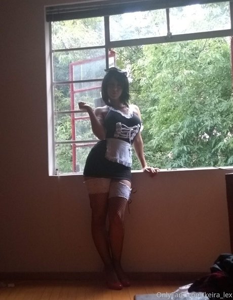 blonde girls onlyfans erotic img