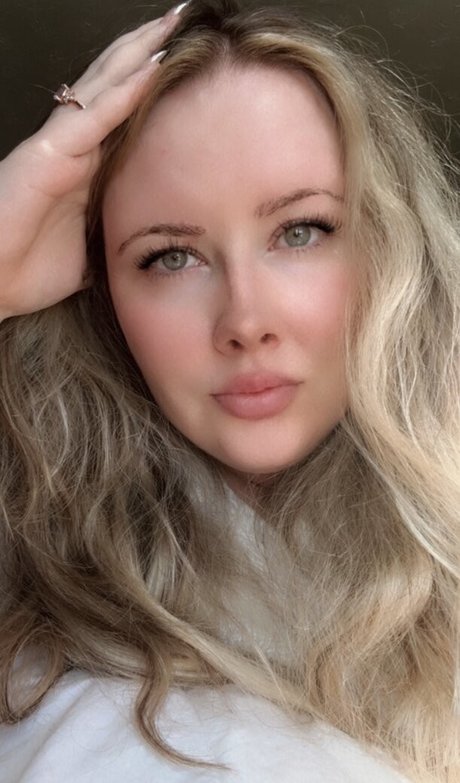 Traycee nudes actress picture