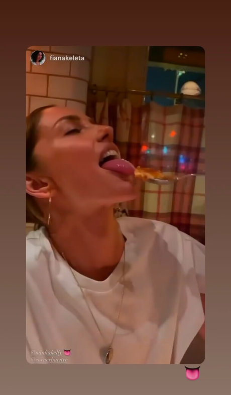 Minka Kelly hot star galleries