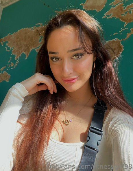 fitnessgirl98 pornstar erotic img