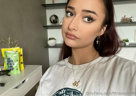 fitnessgirl98 model best photos