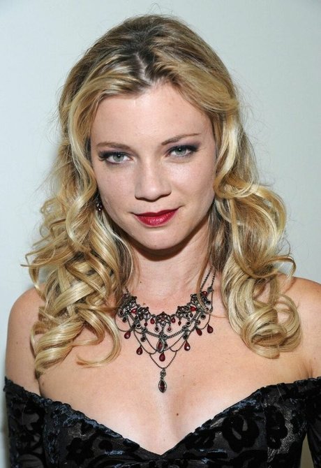 Amy Smart adult model image