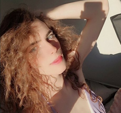 ASpicyCow naked actress photos