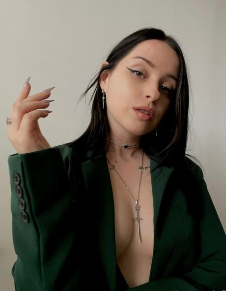 Anastasia Freiberg nude thumbnail