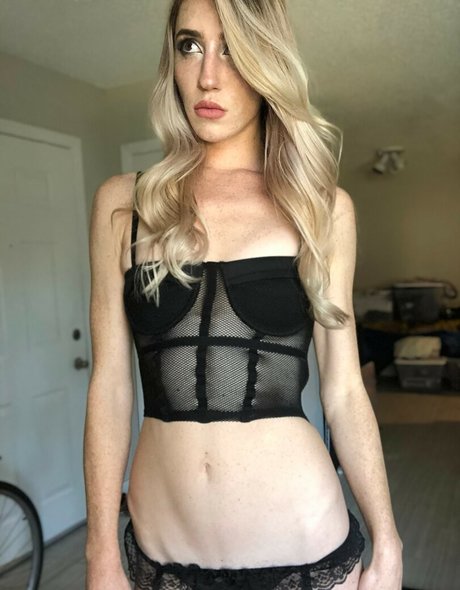 Skyler Grey model top galleries