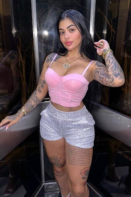 Carol Mourah star pornographic pic