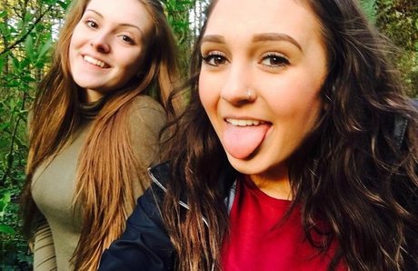 young onlyfans sexy naked pic