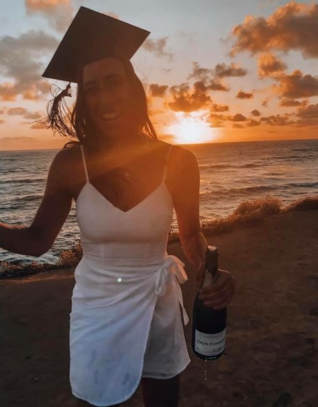 Emily Varadian pretty star photo