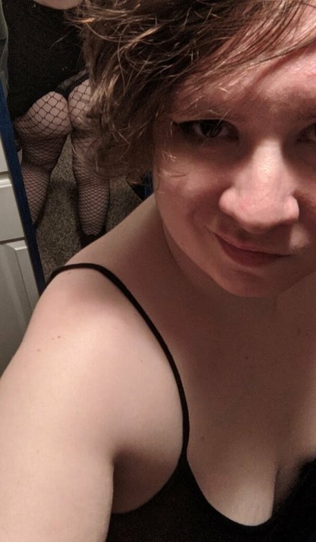 wednesdayeve free naked pornstar img