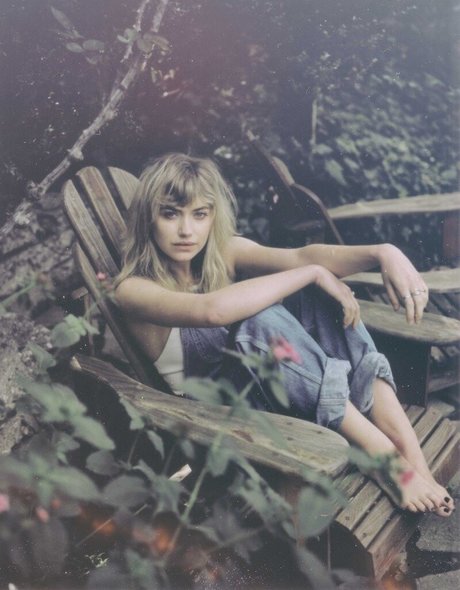 Imogen Poots art actress image