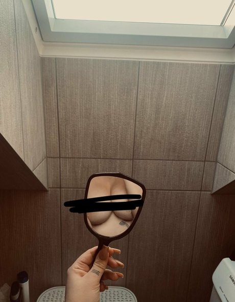 Justyna Czerwinska model top photo