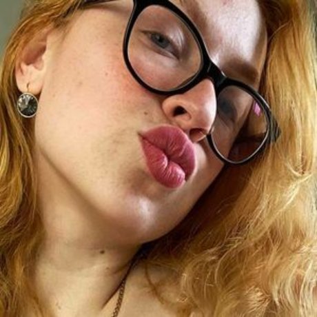 Veronica Fox erotic model pic