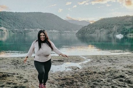 Naty Mari erotic pornstar pics