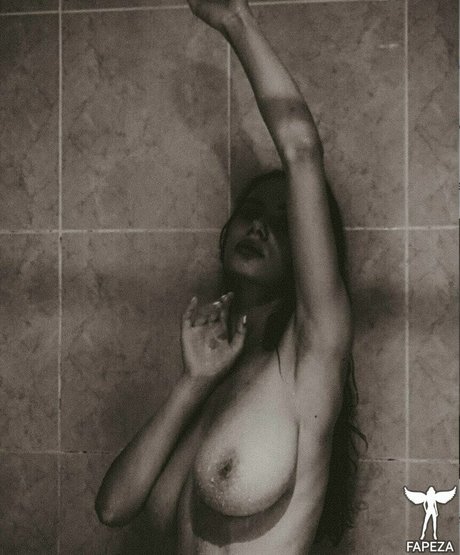 cute babe onlyfans exclusive picture