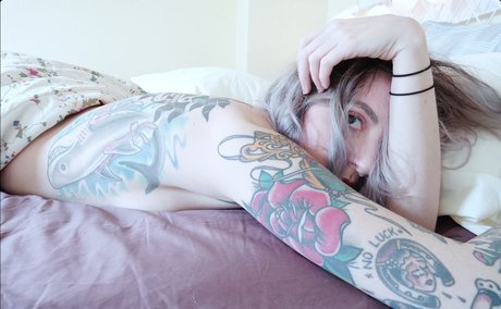 Qcknd naked star pic