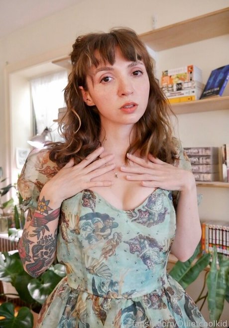 Qcknd adult model gallery