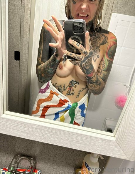 Vero Venturing adult star photos