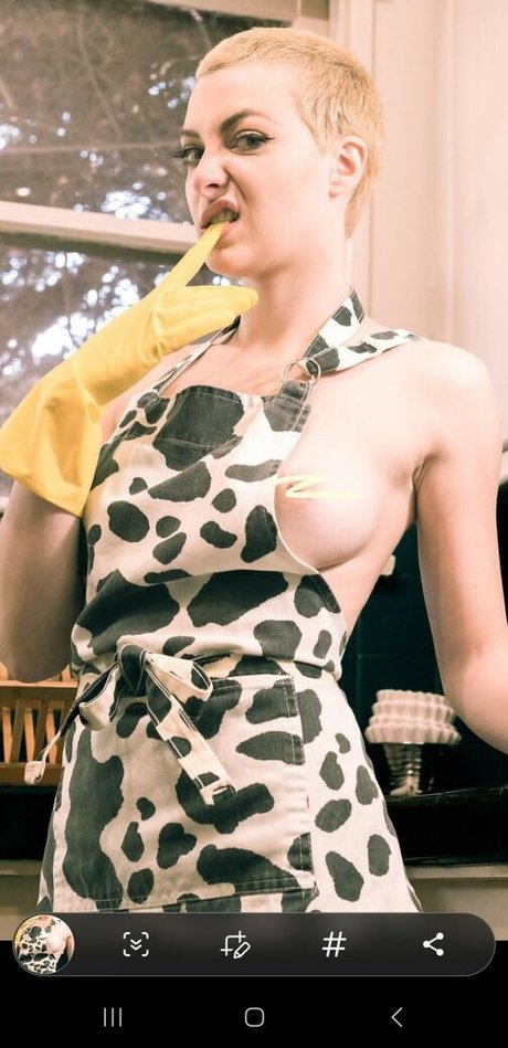 Avalon Valore xxx model img