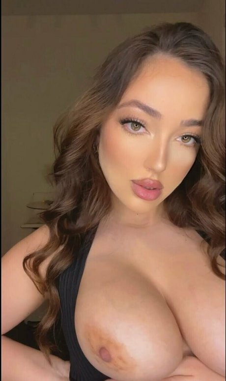 naked asian onlyfans erotic pics