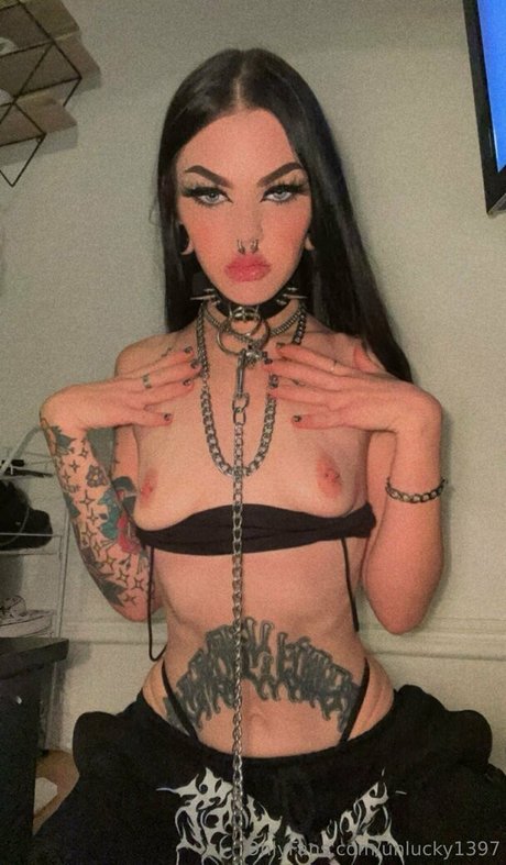 unlucky1397 model nude pics