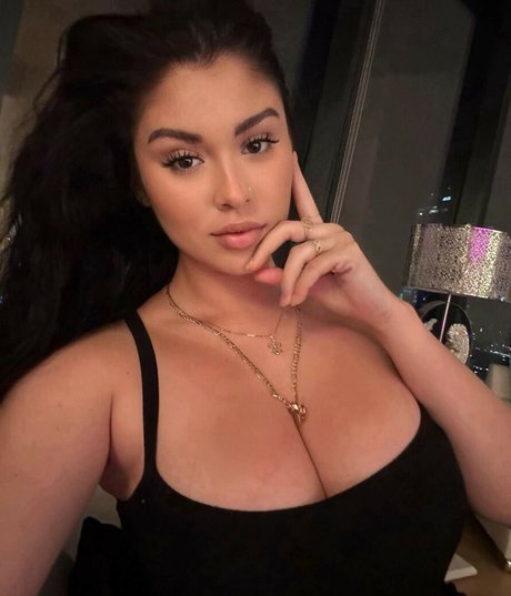 _gissellemartinez_ star naked pic