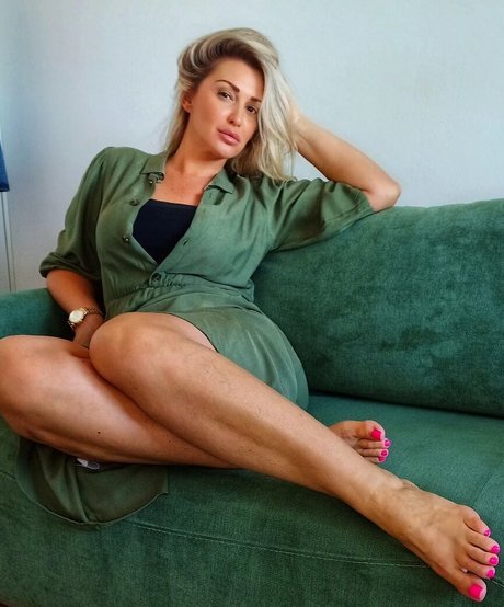 arab thick onlyfans sexy nude archive