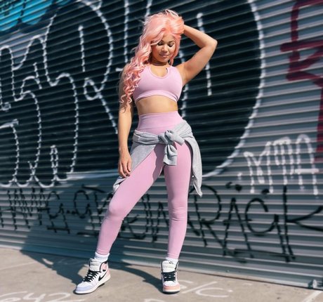thetezzashow star beautiful pic