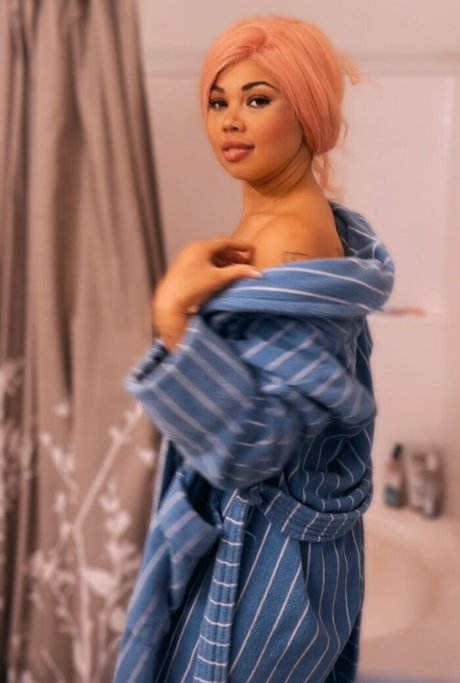 thetezzashow model pornographic images