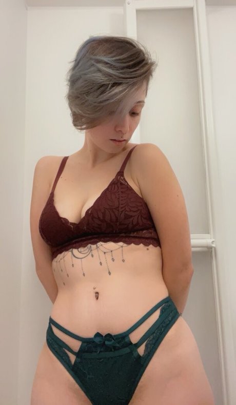 Littlesin16 pornstar sex pictures