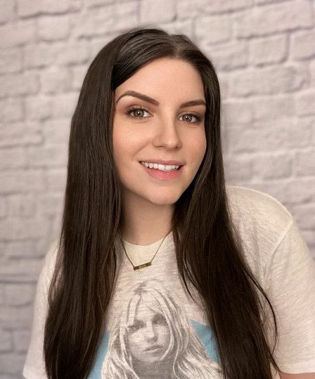 katestark hot model galleries